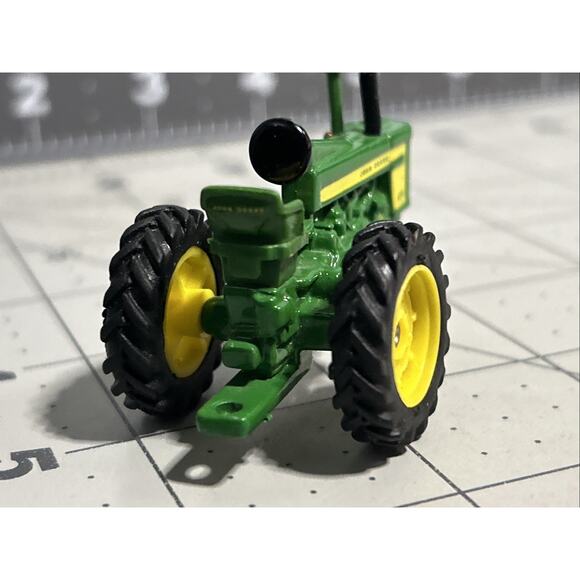 John Deere Die Cast Toy Tractor- 2” - Picture 4 of 6